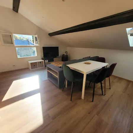 Duplex Avec Extérieur *